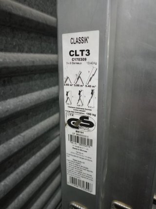 Escalera de aluminio plegable