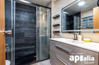 Casa adosada en venta en Gràcia en Sabadell