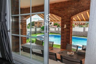 Chalet en venta en Berà Mar - El Francaset en Roda de Barà