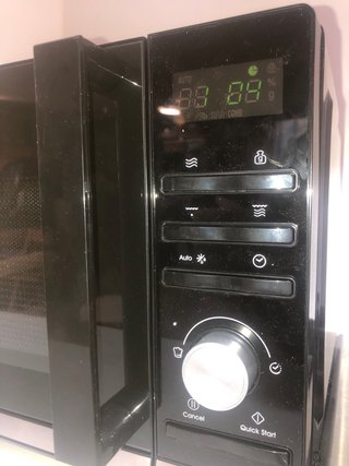 Microondas NUEVO - Candy Moderna 20L con grill