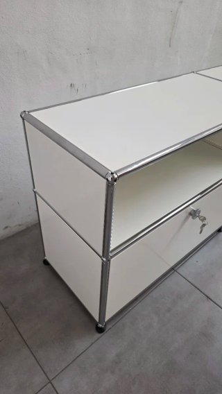 Aparador doble USM HALLER  blanco y plata