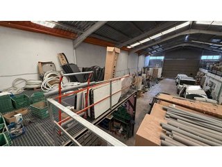 Nave industrial en venta en Santa Cruz - Industria - Polígono Campollano en Albacete