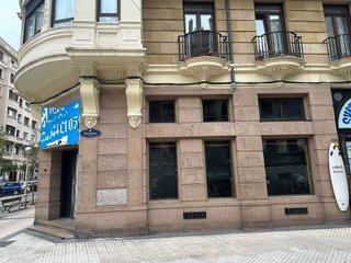 Local comercial en venta en Gros en San Sebastián-Donostia