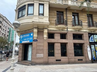 Local comercial en venta en Gros en San Sebastián-Donostia