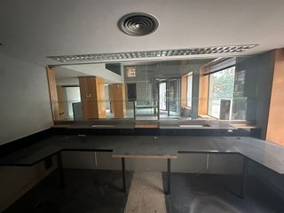 Local comercial en venta en Gros en San Sebastián-Donostia