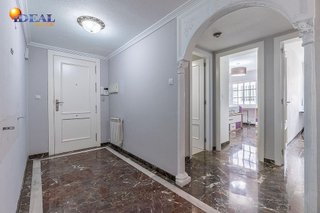 Piso en venta en Bola de Oro - Serrallo en Granada