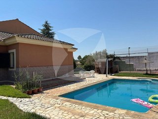 Chalet en venta en Ctra de Sevilla - Ronda sur en Badajoz