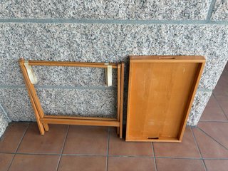 Mesa plegable de madera