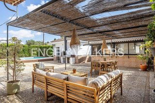 Chalet en venta en La Motilla en Dos Hermanas