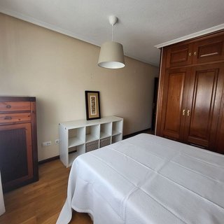 Piso en venta en Universidad en Ávila