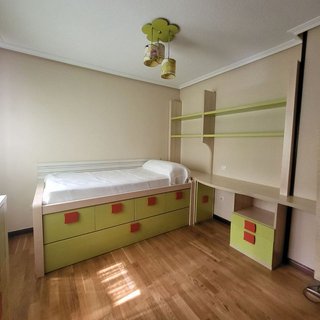 Piso en venta en Universidad en Ávila