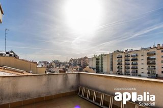 Piso en venta en Gràcia en Sabadell