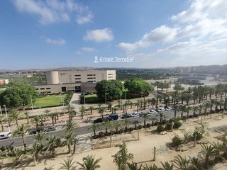 Piso en venta en Altabix en Elche