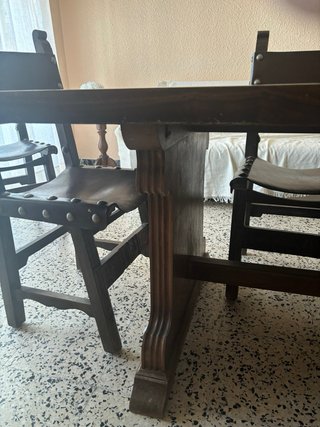 Mesa de comedor y 6 sillas