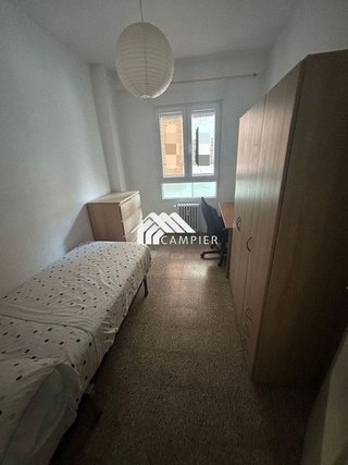 Piso en venta en Hospital - Parque sur en Albacete