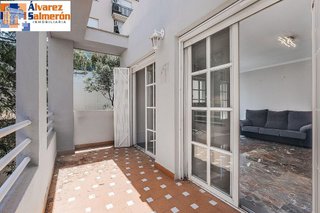 Piso en venta en Bola de Oro - Serrallo en Granada