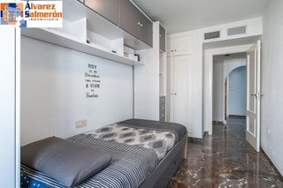 Piso en venta en Bola de Oro - Serrallo en Granada