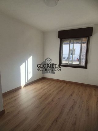 Piso en venta en Teis en Vigo