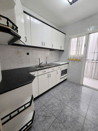 Piso en venta en El Raval - Safaretjos en Santa Coloma de Gramanet