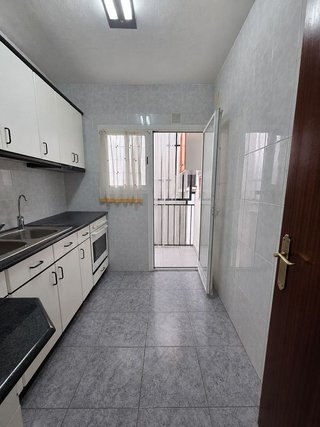 Piso en venta en El Raval - Safaretjos en Santa Coloma de Gramanet