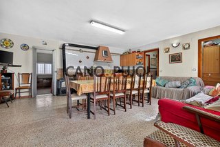 Casa en venta en Vallirana