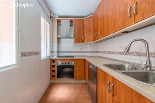 Piso en venta en Bola de Oro - Serrallo en Granada