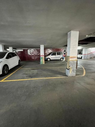 Garaje en venta en Centre en Sant Boi de Llobregat