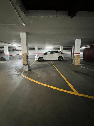 Garaje en venta en Centre en Sant Boi de Llobregat