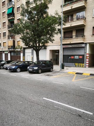 Local comercial en venta en Milagrosa en Pamplona