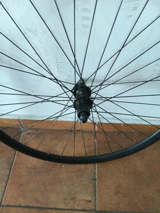Llantas aluminio buje Quando para cassette 11v