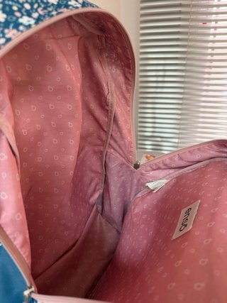Mochila floral con estuche a juego
