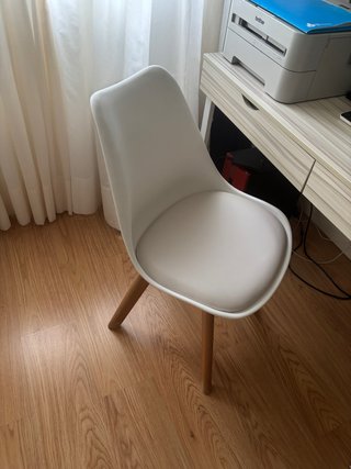 Mesa y Silla de Oficina