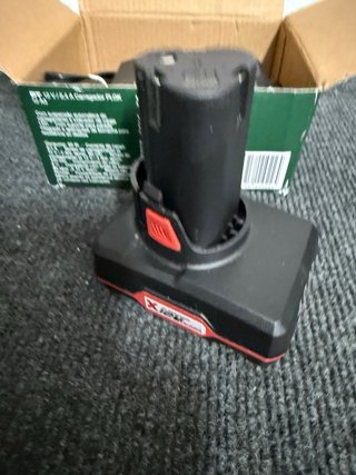 Batería 4Ah y Cargador 12V Parkside