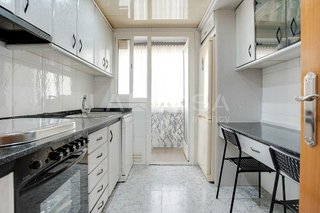 Piso en venta en Bellvitge en Hospitalet de Llobregat, L´