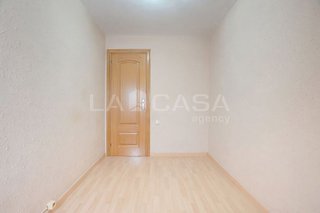 Piso en venta en Bellvitge en Hospitalet de Llobregat, L´