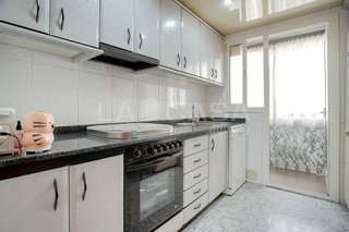 Piso en venta en Bellvitge en Hospitalet de Llobregat, L´