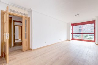 Piso en venta en Ensanche de Vallecas - Valdecarros en Madrid