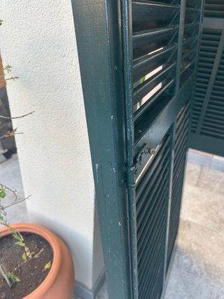 Puerta persiana mallorquina madera