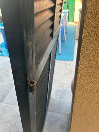 Puerta persiana mallorquina madera