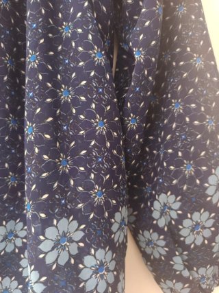 Blusón estampado flores azul