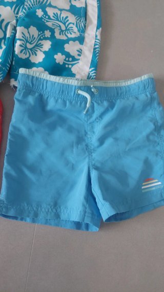 Lote 3 bañadores niño 6 años