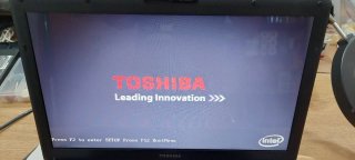 Portátil Toshiba Negro