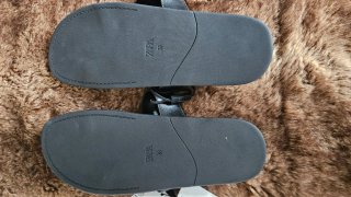 Sandalias Zara destalonadas con hebilla dorada