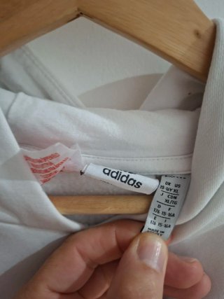 Sudadera Adidas Blanca con Logo Ovalado