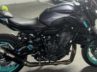 Yamaha MT-07 Naked Negra