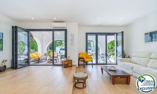 Chalet en venta en Empuriabrava en Castelló d´Empúries