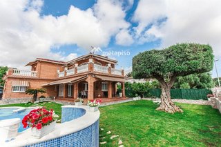 Chalet en venta en Berà Mar - El Francaset en Roda de Barà