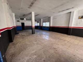 Local comercial en venta en Vinyets - Molí Vell en Sant Boi de Llobregat