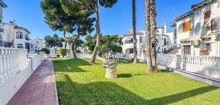 Casa en venta en Nueva Torrevieja - Aguas Nuevas en Torrevieja