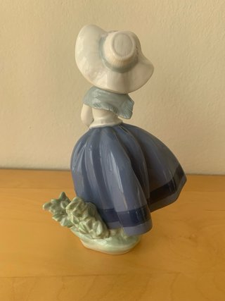 Figura Lladró Niña Cesta Flores Porcelana